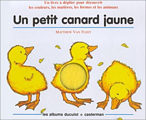 Un petit canard jaune