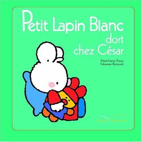 Petit Lapin blanc dort chez César