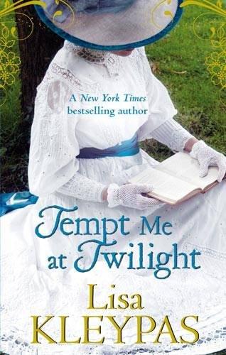 Tempt Me at Twilight: The Perfect Moonlit Love Affair (Hathaways)