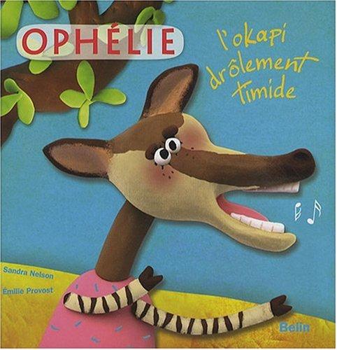 Ophélie, l'okapi drôlement timide