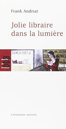 Jolie libraire dans la lumière