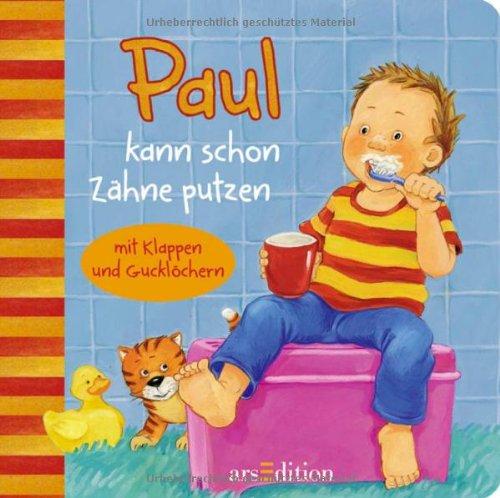 Paul kann schon Zähne putzen