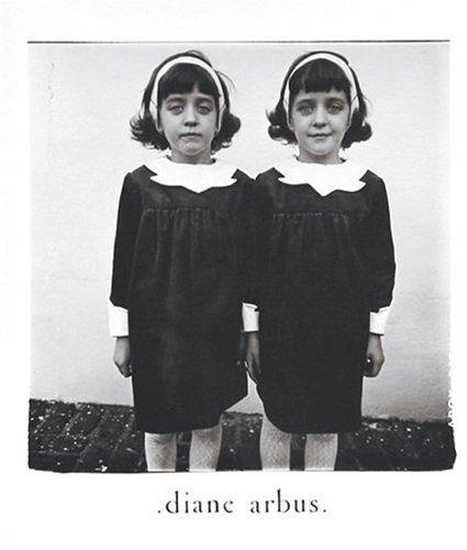 Diane Arbus: Monograph (Aperture Monograph)