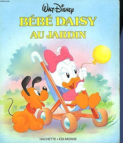 Bébé Daisy au jardin