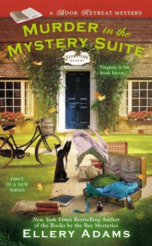 Murder in the Mystery Suite (A Book Retreat Mystery, Band 1)