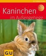 Kaninchen im Außengehege (GU Tierratgeber)