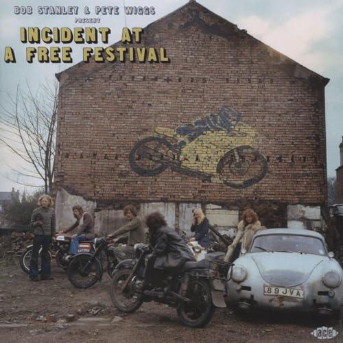 Stanley & Wiggs Present Incident at a Free Festiva