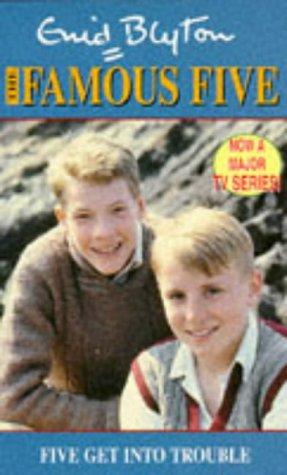 Five Get Into Trouble: Book 8 (Famous Five, Band 8)