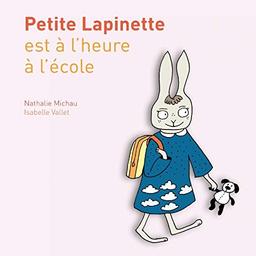 Petite Lapinette est à l'heure à l'école