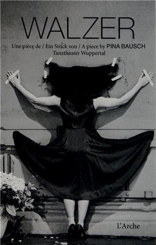 Walzer : une pièce de Pina Bausch : extrait d'une représentation au Schauspielhaus Wuppertal. Walzer : ein Stück von Pina Bausch : Ausschnitte einer Aufführung im Schauspielhaus Wuppertal. Walzer : a piece by Pina Bausch : excerpts from a performance at...