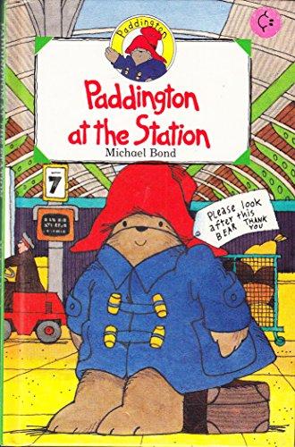 Paddington at the Station (Paddington mini-hardbacks)