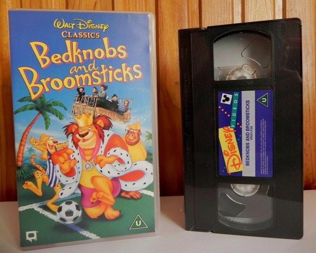 Bedknobs And Broomsticks [VHS] [UK Import]