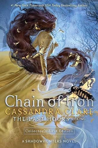 Chain of Iron (The Last Hours: Thorndike Press Large Print Striving Reader Collection, 2)