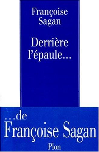 Derrière l'épaule