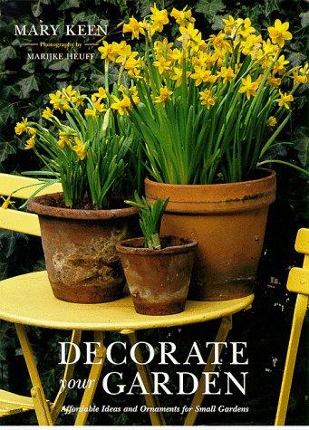 Decorate Your Garden: Affordable Ideas and Ornaments for Small Gardens