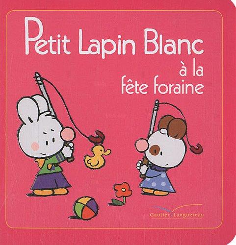 Petit Lapin blanc à la fête foraine