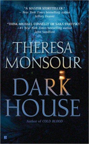 Dark House (Paris Murphy Mysteries)