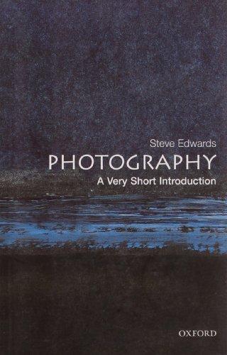 Photography: A Very Short Introduction (Very Short Introductions)