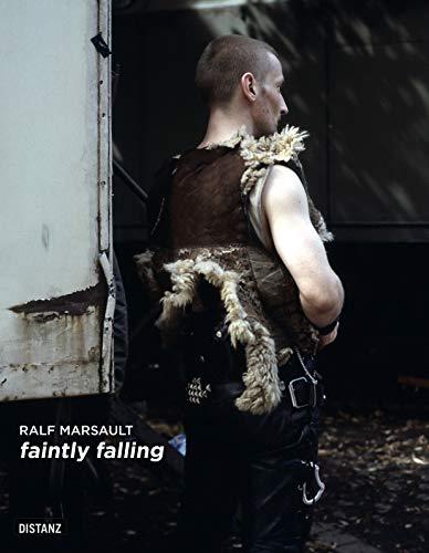 Faintly Falling: (Deutsch/Englisch/Französisch): Berlin Years on the Wagenburg