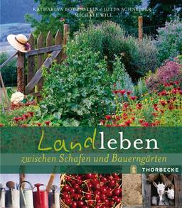 Landleben zwischen Schafen und Bauerngärten