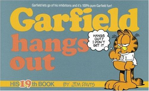 Garfield Hangs Out (Garfield (Numbered Paperback))