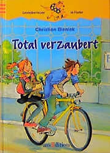 Total verzaubert (Känguru - Leseabenteuer in Farbe / Ab 8 Jahren)