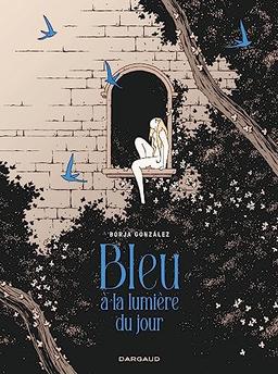 Bleu à la lumière du jour