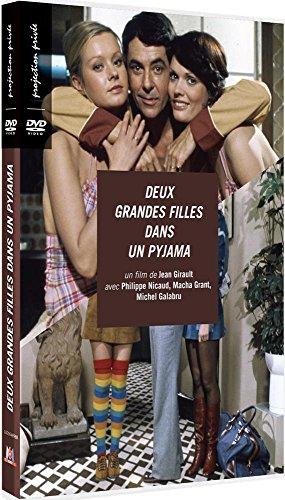 Deux grandes filles dans un pyjama [FR Import]