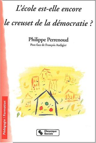 L'école est-elle encore le creuset de la démocratie : éducation à la citoyenneté : quand la main droite ignore ce que fait la main gauche