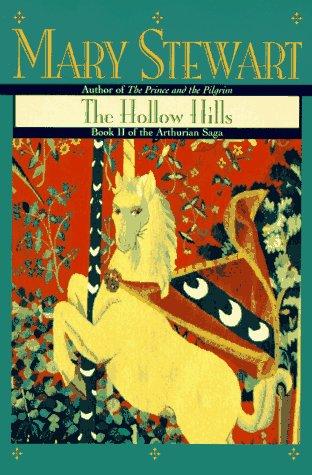 Hollow Hills (Arthurian Saga, Band 2)